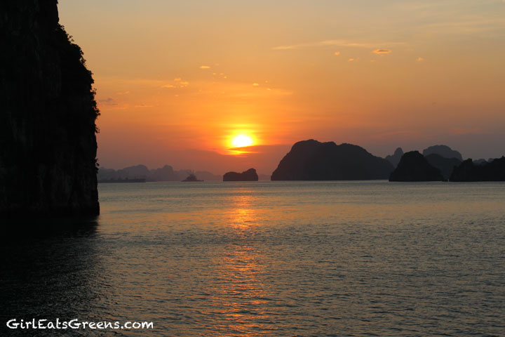 Halong-Bay-15