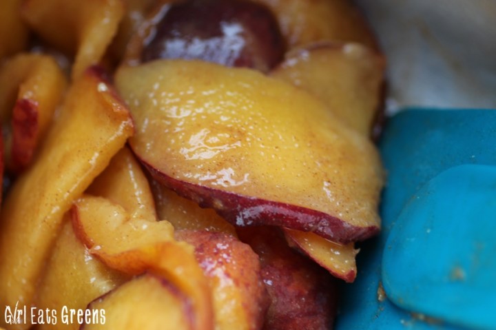 No Guilt Vegan Peach Cobbler Girl Eats Greens_0017