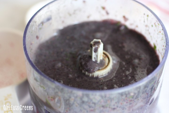 Very Berry Chocolate Breakfast Smoothie Vegan Vegetarian Girl Eats Greens_0016