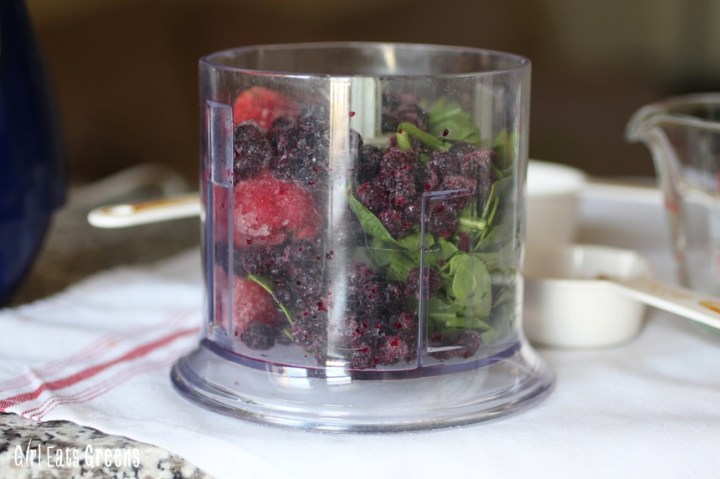 Very Berry Chocolate Breakfast Smoothie Vegan Vegetarian Girl Eats Greens_0020